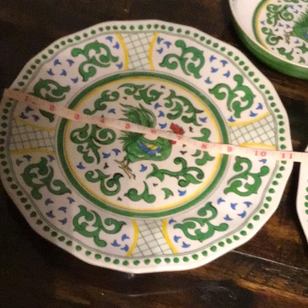 Lot of 4 Melamine Plates and Bowls